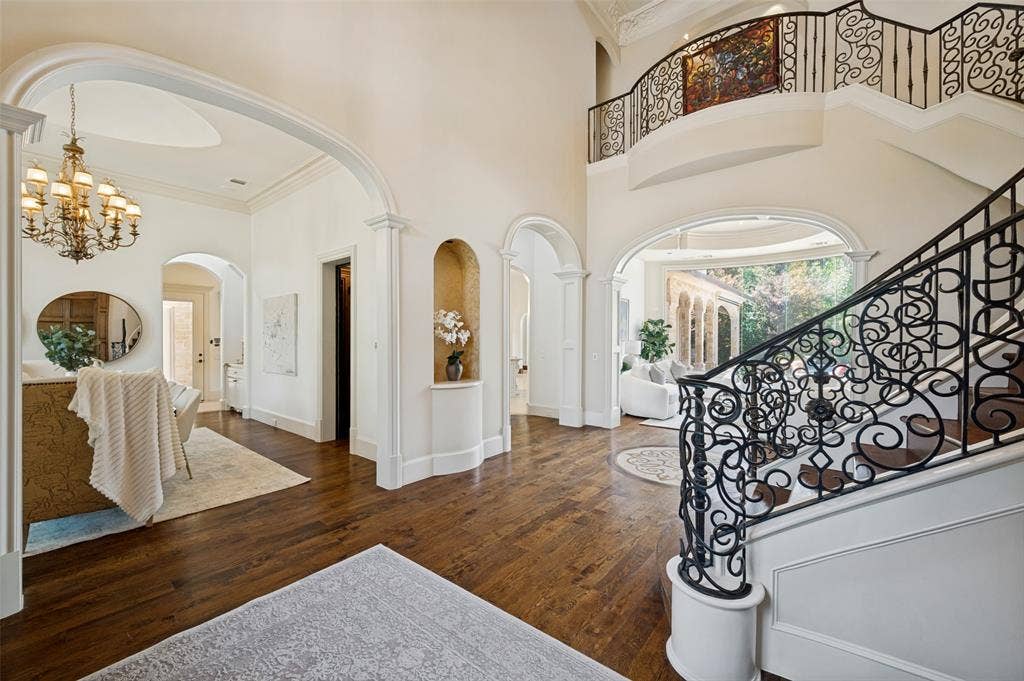 6203 Sweeney Trail, Frisco, TX 75034 Entry Hall