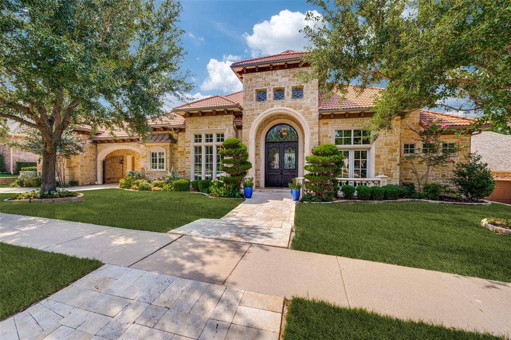 6203 Sweeney Trail, Frisco, TX 75034 Front of home