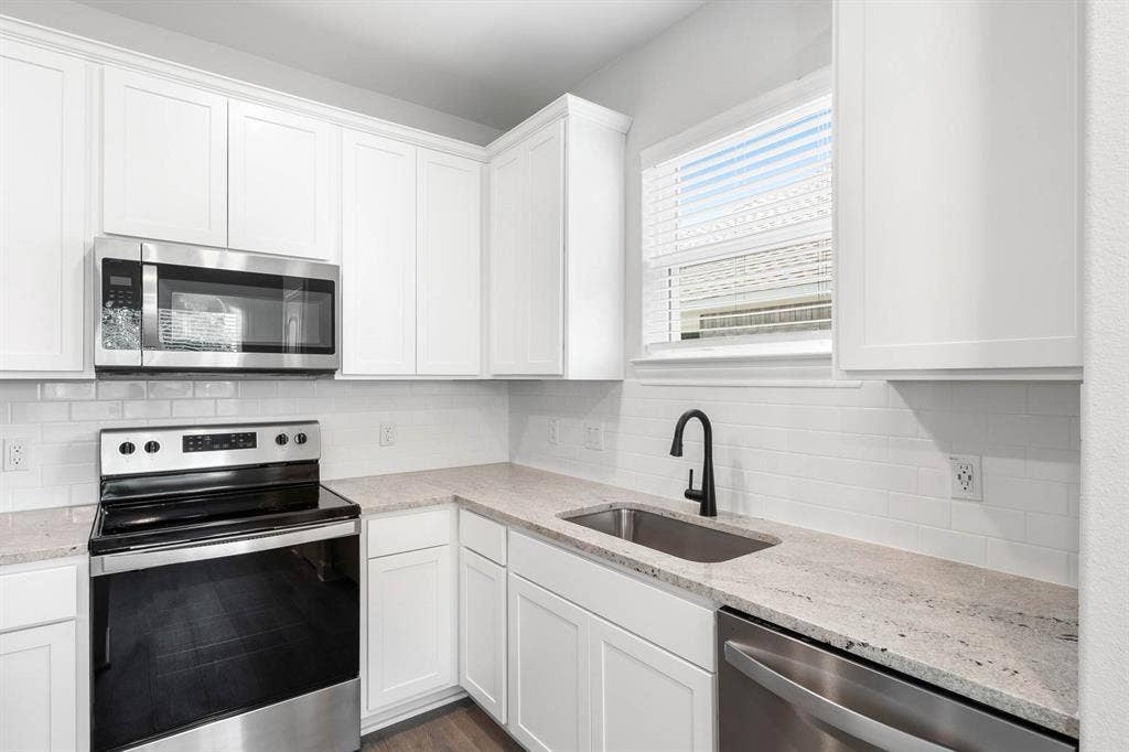 1012 Cypress Avenue, Hutchins, TX 75141 1012 Cypress Avenue, Hutchins, TX 75141