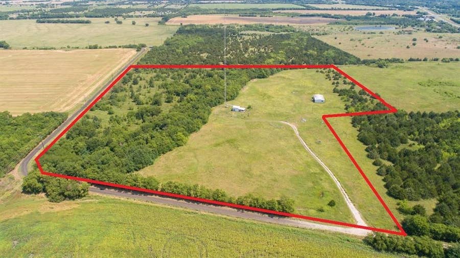 Property photo for 1062 County Road 1057, Greenville, TX