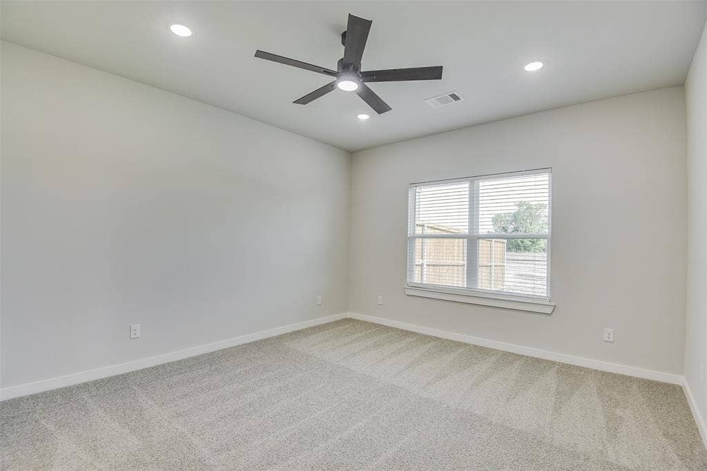 6830 Florence Drive, Midlothian, TX 76065 6830 Florence Drive, Midlothian, TX 76065