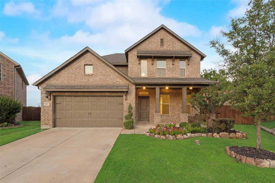 Property photo for 2418 Hillview Drive, Garland, TX