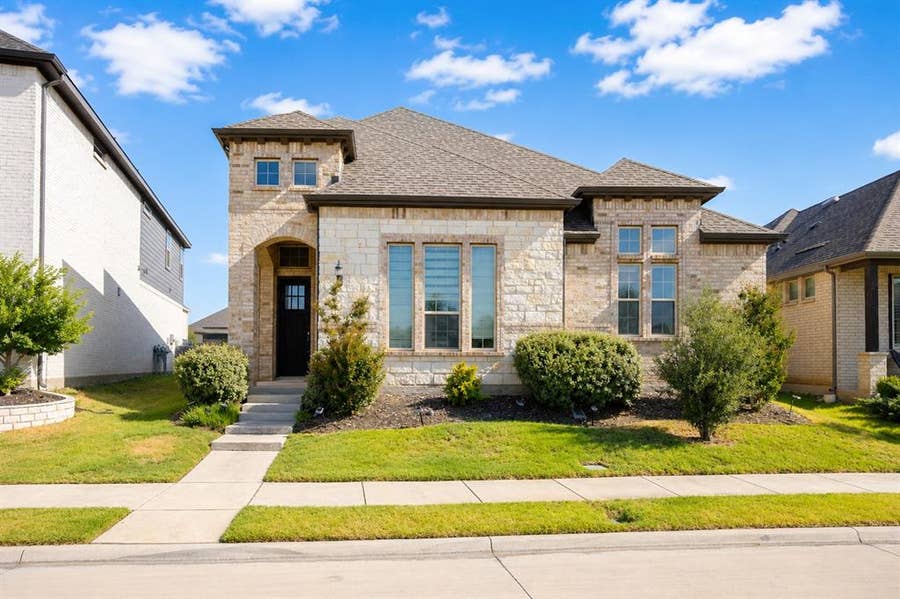 Property photo for 1655 Fagan Street, Farmers Branch, TX