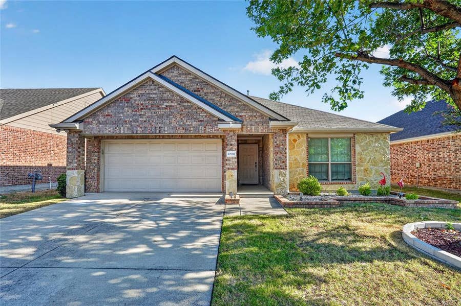 Property photo for 9700 Tipperary Drive, McKinney, TX
