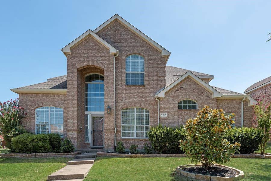 Property photo for 5214 Alazan Bay Drive, Rowlett, TX