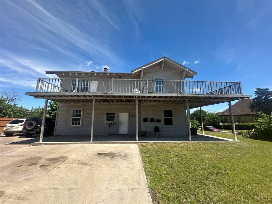 Property photo for 431 E 8th Street, #C, Dallas, TX