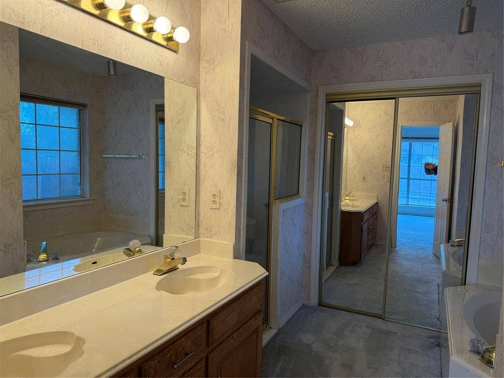 1307 Sequoia Drive, Grand Prairie, TX 75052 1307 Sequoia Drive, Grand Prairie, TX 75052