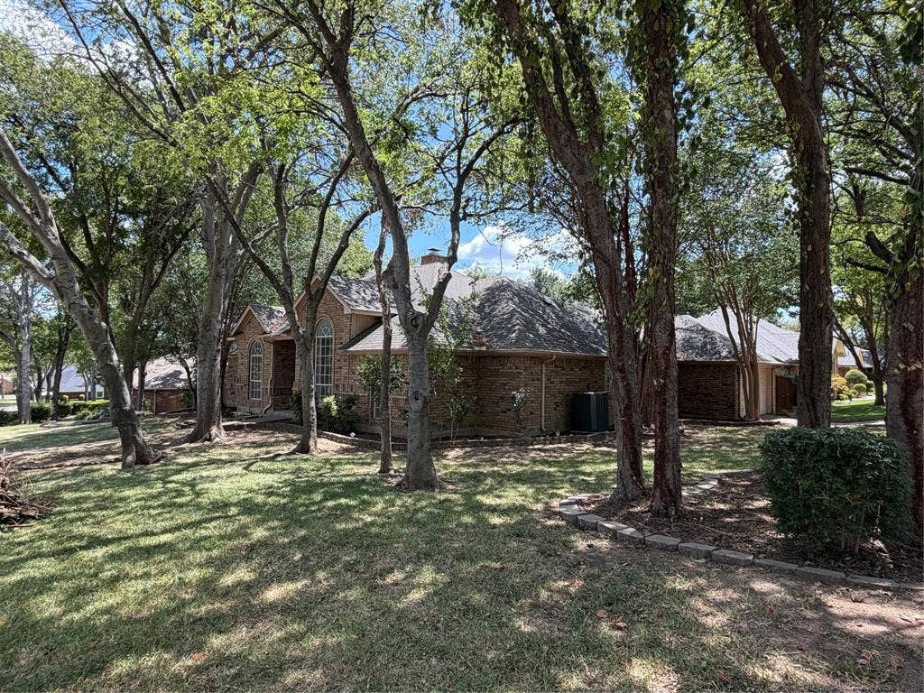 1307 Sequoia Drive, Grand Prairie, TX 75052 1307 Sequoia Drive, Grand Prairie, TX 75052