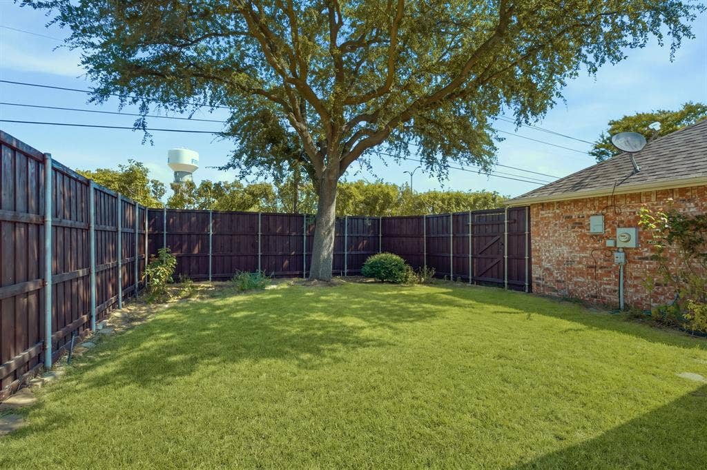 10708 Jackson Lane, Frisco, TX 75035 10708 Jackson Lane, Frisco, TX 75035