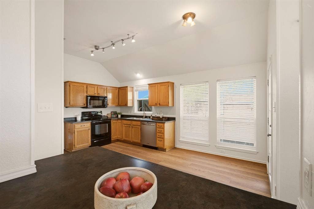 10708 Jackson Lane, Frisco, TX 75035 10708 Jackson Lane, Frisco, TX 75035
