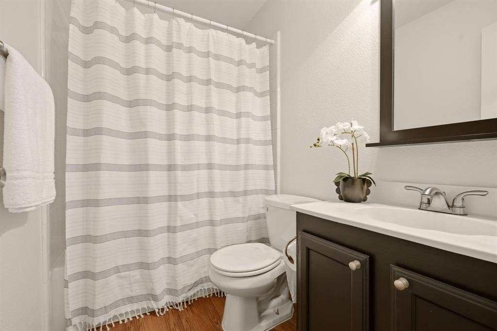 10708 Jackson Lane, Frisco, TX 75035 10708 Jackson Lane, Frisco, TX 75035