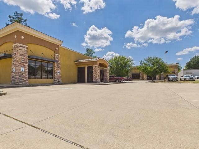520 N Main, Lindale, TX 75771 520 N Main, Lindale, TX 75771