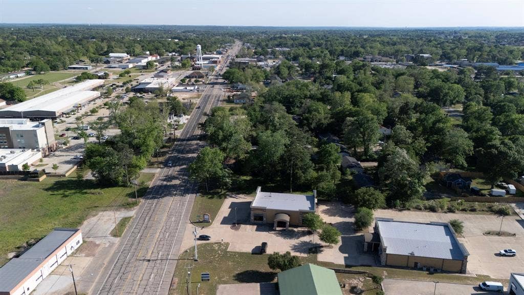 520 N Main, Lindale, TX 75771 520 N Main, Lindale, TX 75771