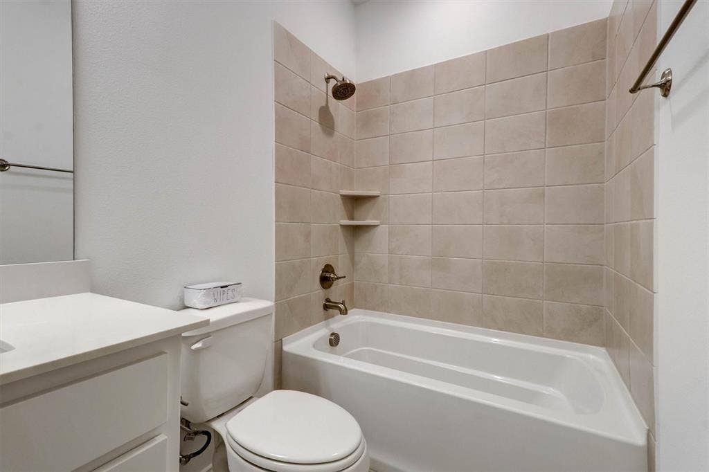 7031 Cedar Creek Drive, Grand Prairie, TX 75054 7031 Cedar Creek Drive, Grand Prairie, TX 75054