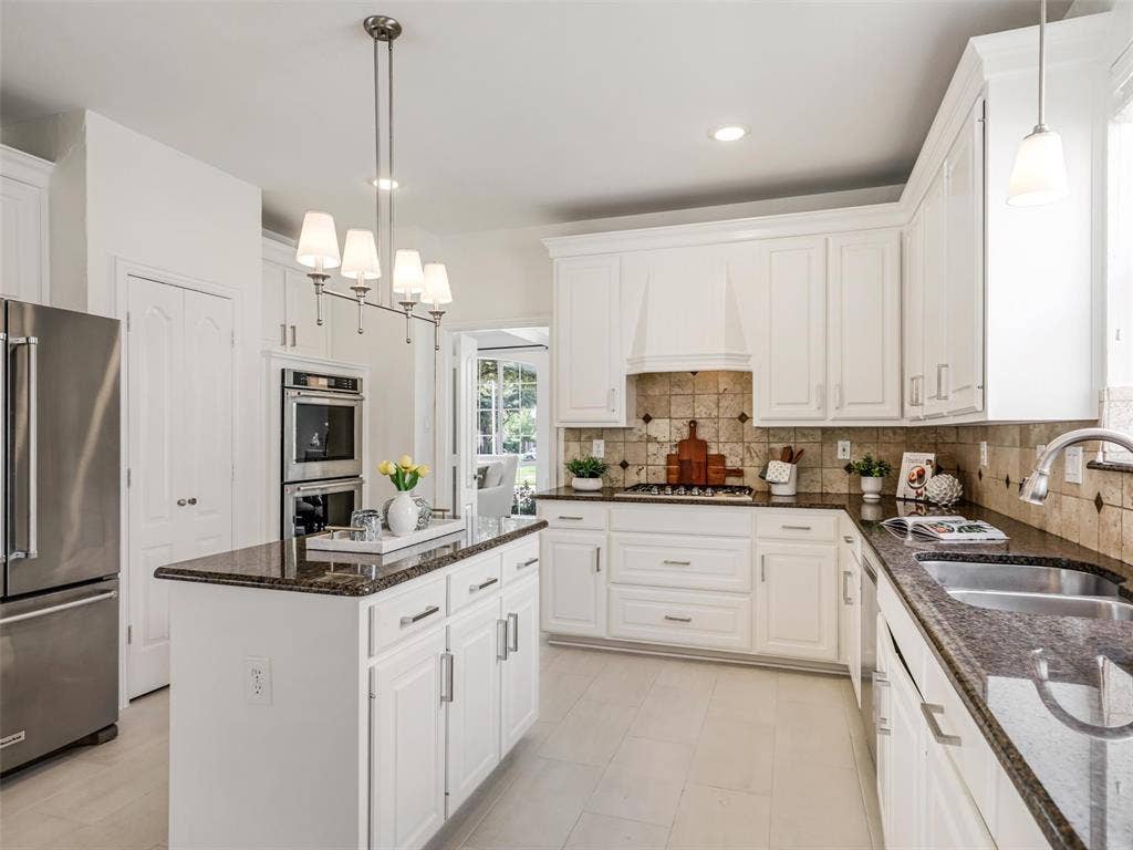 3308 Westwind Drive, Plano, TX 75093 3308 Westwind Drive, Plano, TX 75093