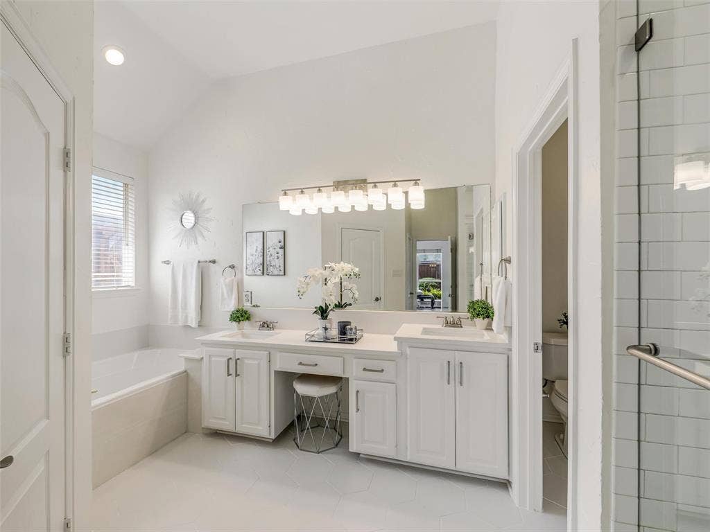 3308 Westwind Drive, Plano, TX 75093 3308 Westwind Drive, Plano, TX 75093