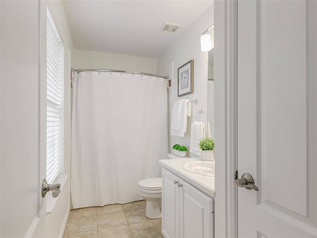 3308 Westwind Drive, Plano, TX 75093 3308 Westwind Drive, Plano, TX 75093