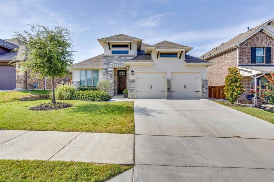 Property photo for 5705 Surry Mountain Trail, Fort Worth, TX