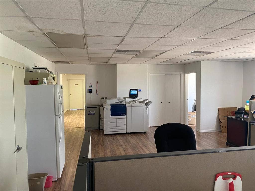 1039 N Interstate 35E Highway N, #E, Carrollton, TX 75006 Additional content