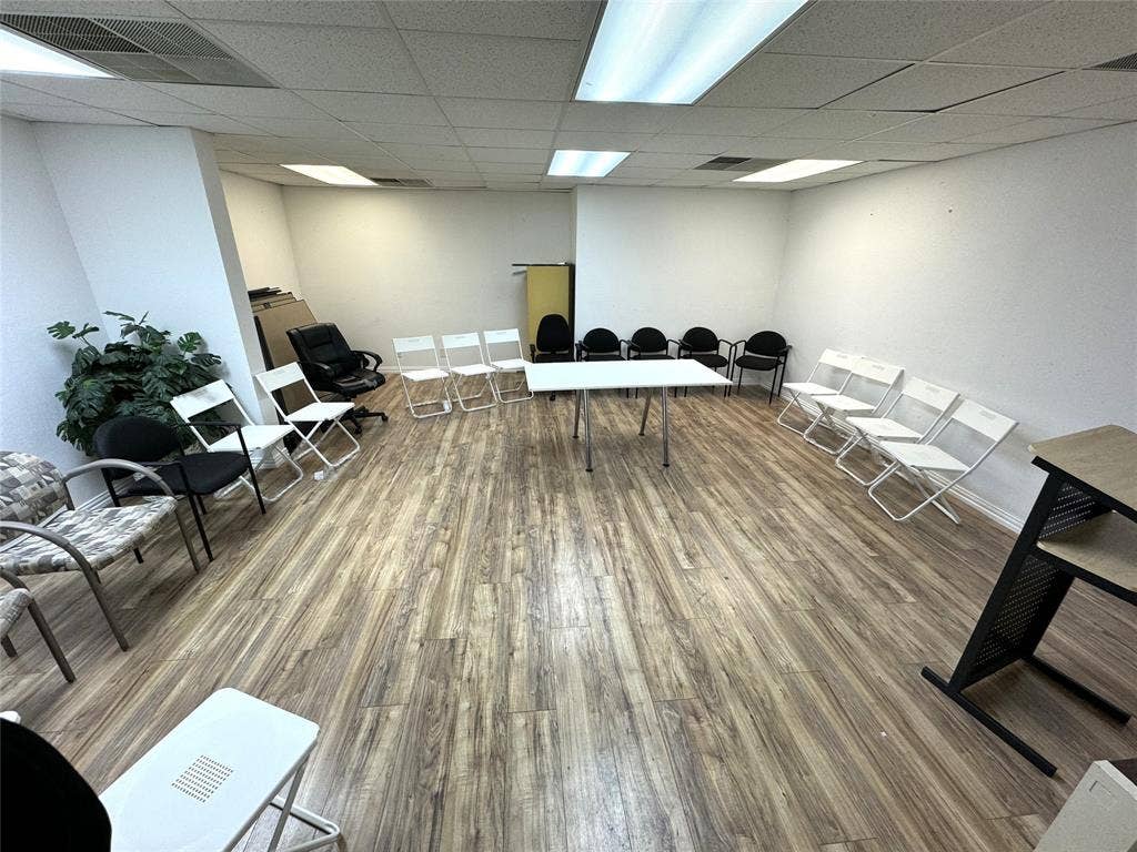 1039 N Interstate 35E Highway N, #E, Carrollton, TX 75006 1039 N Interstate 35E Highway N, #E, Carrollton, TX 75006