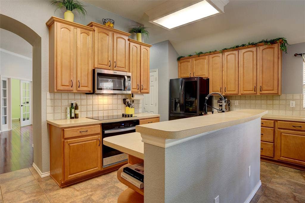 4500 Maidstone Way, McKinney, TX 75070 4500 Maidstone Way, McKinney, TX 75070