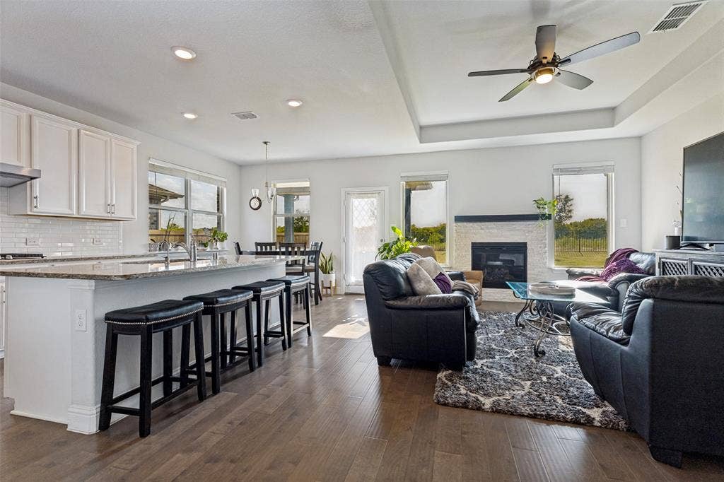 11761 Wulstone Road, Fort Worth, TX 76052