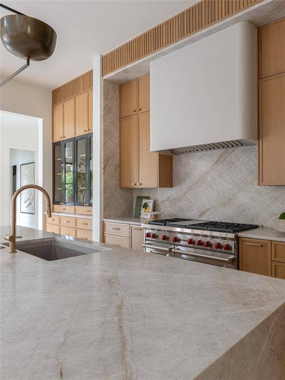 6730 Tulip Lane, Dallas, TX 75230 6730 Tulip Lane, Dallas, TX 75230
