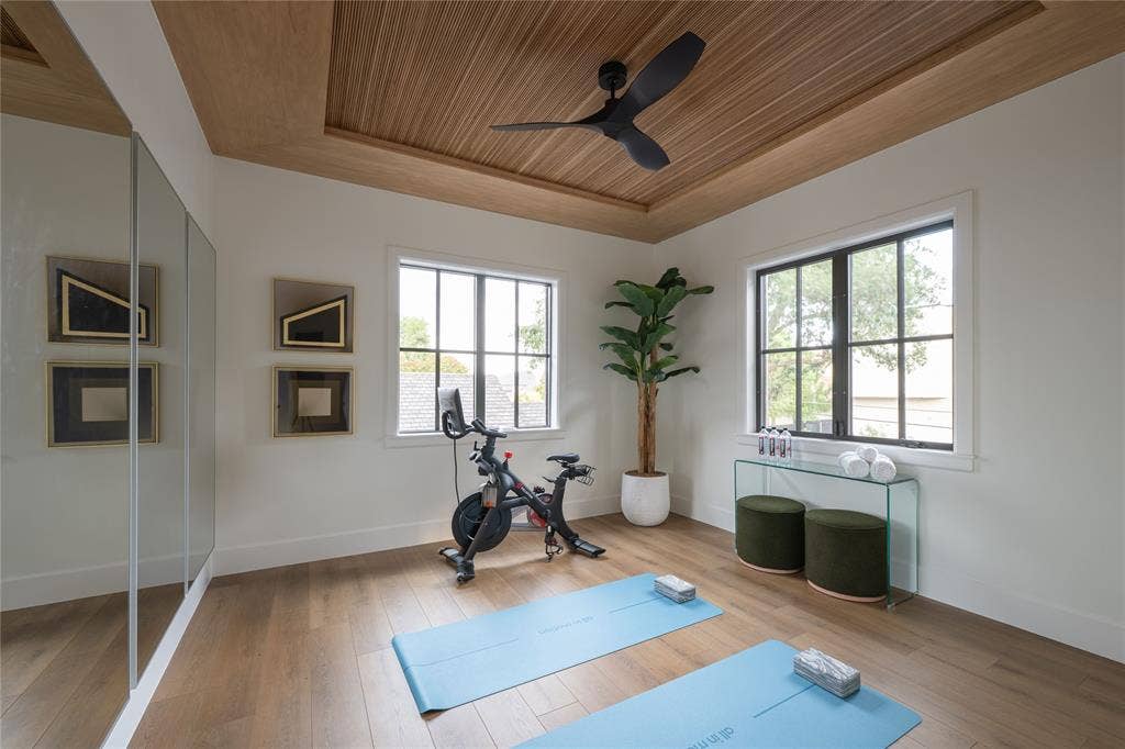 6730 Tulip Lane, Dallas, TX 75230 6730 Tulip Lane, Dallas, TX 75230