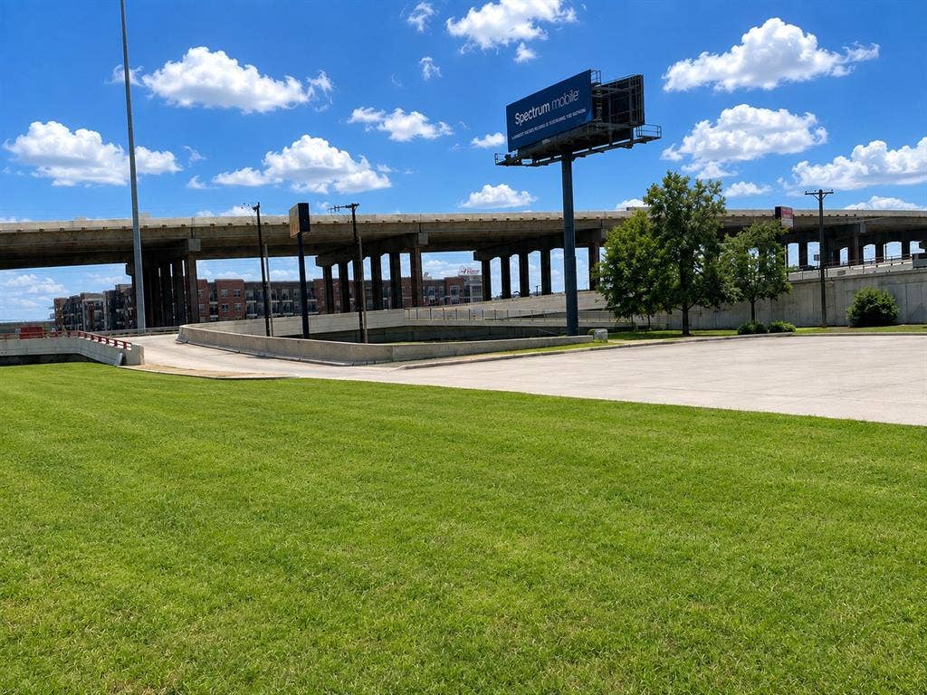 1039 N Interstate 35 Highway N, #E, Carrollton, TX 75006 1039 N Interstate 35 Highway N, #E, Carrollton, TX 75006