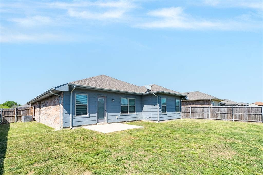 117 Willowbend Loop, Mabank, TX 75147 117 Willowbend Loop, Mabank, TX 75147
