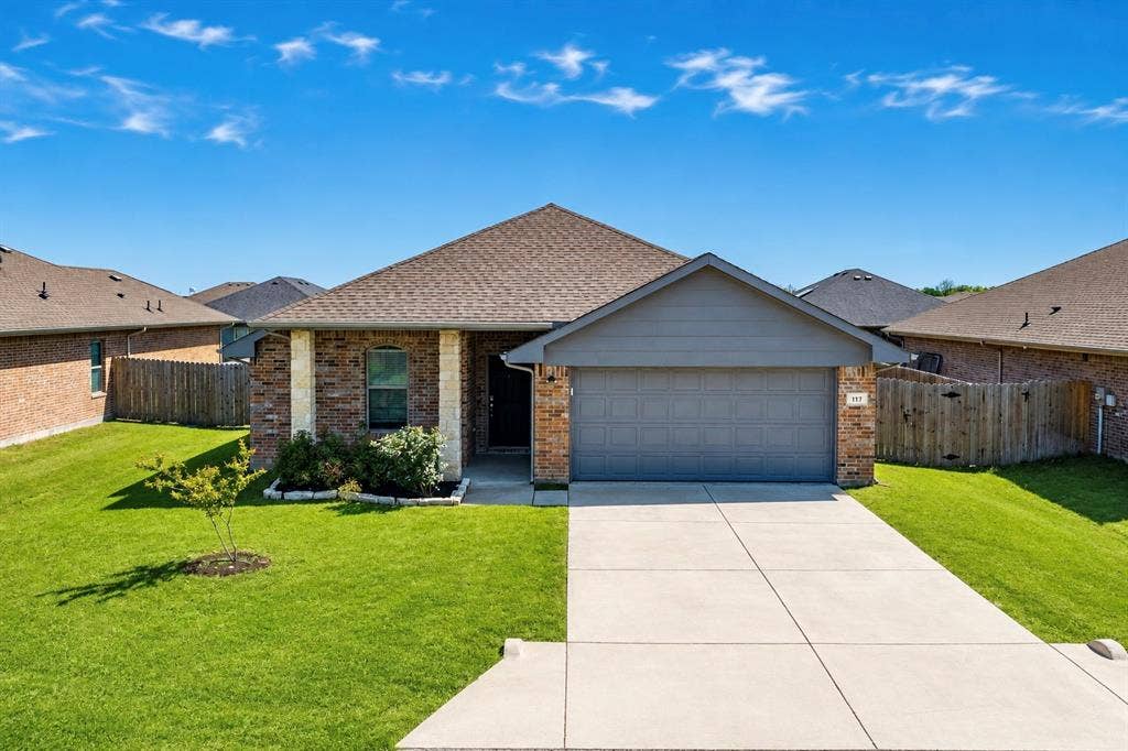 117 Willowbend Loop, Mabank, TX 75147 117 Willowbend Loop, Mabank, TX 75147
