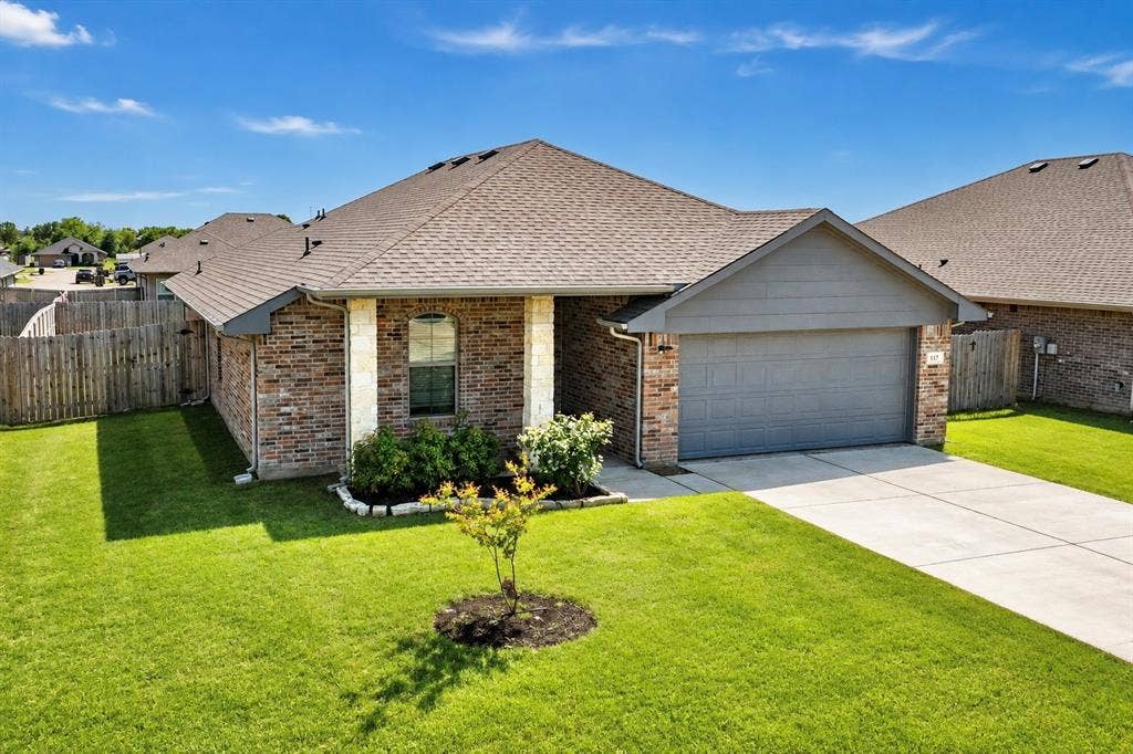 117 Willowbend Loop, Mabank, TX 75147 117 Willowbend Loop, Mabank, TX 75147