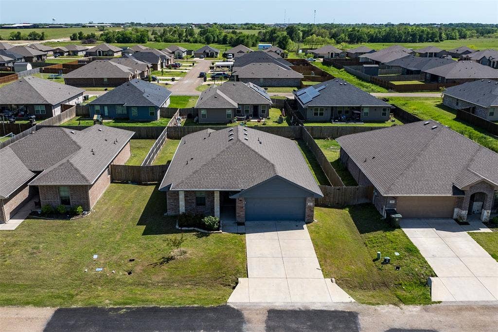 117 Willowbend Loop, Mabank, TX 75147 117 Willowbend Loop, Mabank, TX 75147