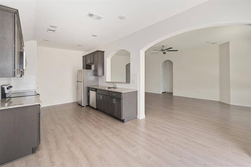 117 Willowbend Loop, Mabank, TX 75147 117 Willowbend Loop, Mabank, TX 75147