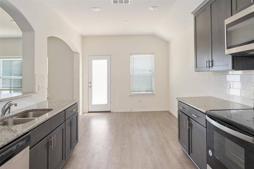 117 Willowbend Loop, Mabank, TX 75147 117 Willowbend Loop, Mabank, TX 75147