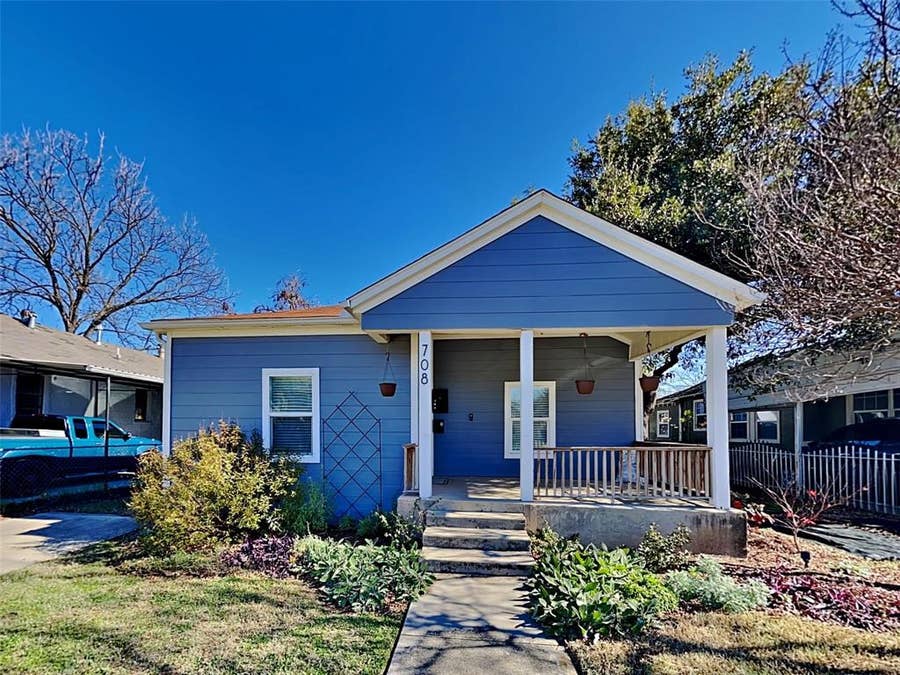 Property photo for 708 S Willomet Avenue, Dallas, TX