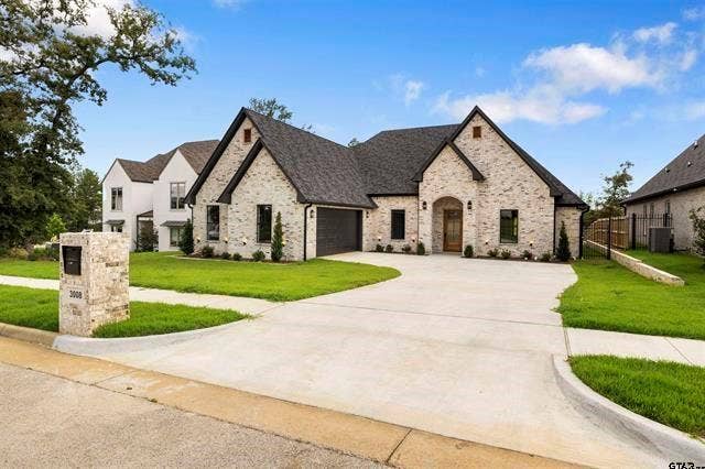 Property photo for 3008 Forest Trail, Tyler, TX
