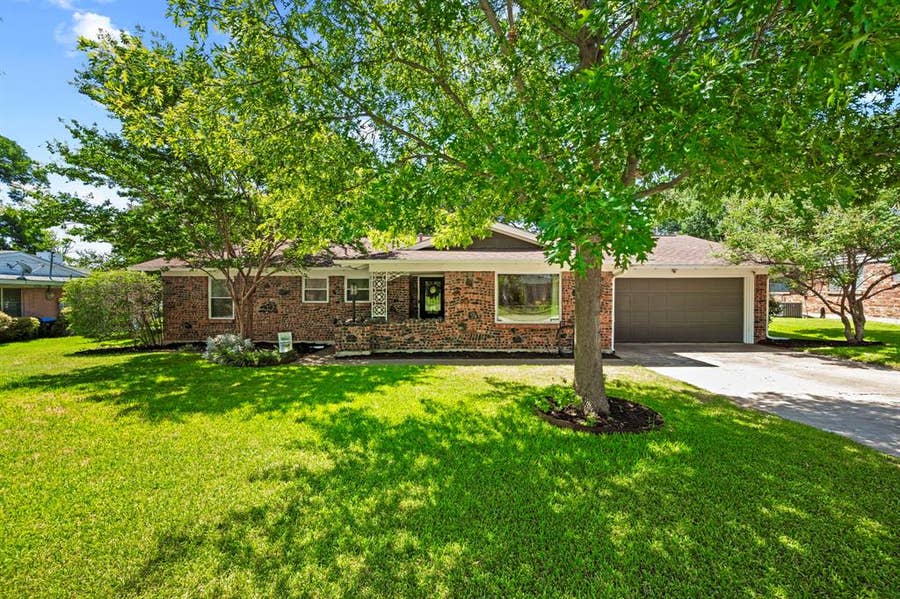 Property photo for 3517 Wooten Drive, Fort Worth, TX