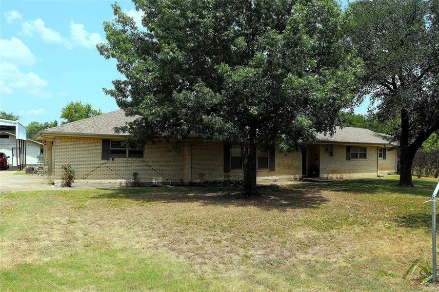 Property photo for 2137 State Highway 69 S, Greenville, TX
