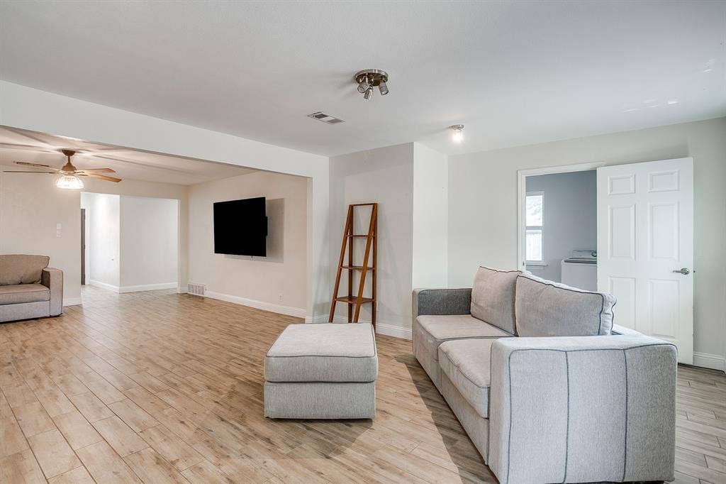 6709 Summit Ridge Drive, Watauga, TX 76148 6709 Summit Ridge Drive, Watauga, TX 76148