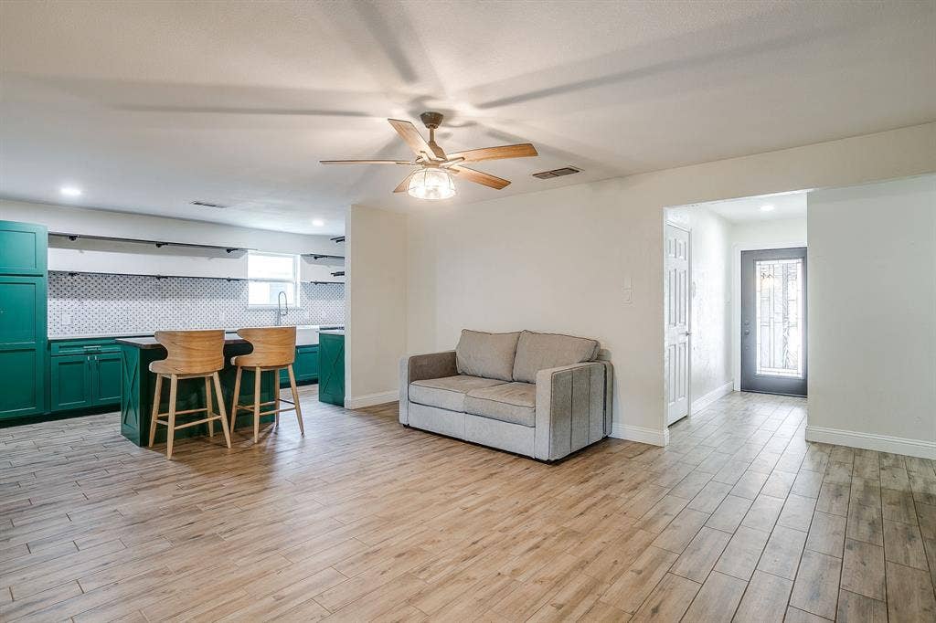 6709 Summit Ridge Drive, Watauga, TX 76148 6709 Summit Ridge Drive, Watauga, TX 76148