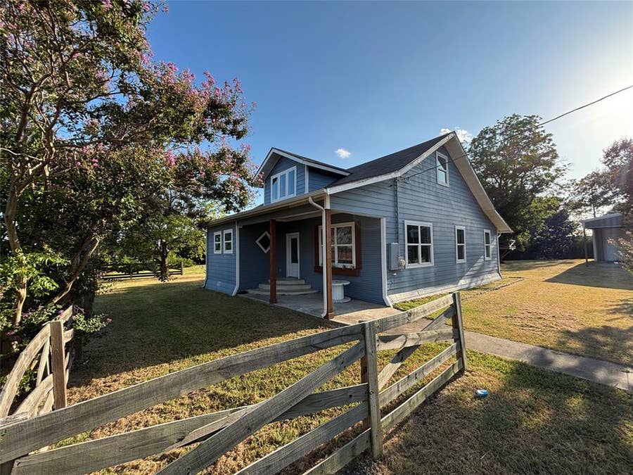 Property photo for 602 East Street, Josephine, TX