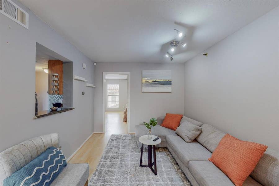 Property photo for 5916 Gaston Avenue, #304, Dallas, TX