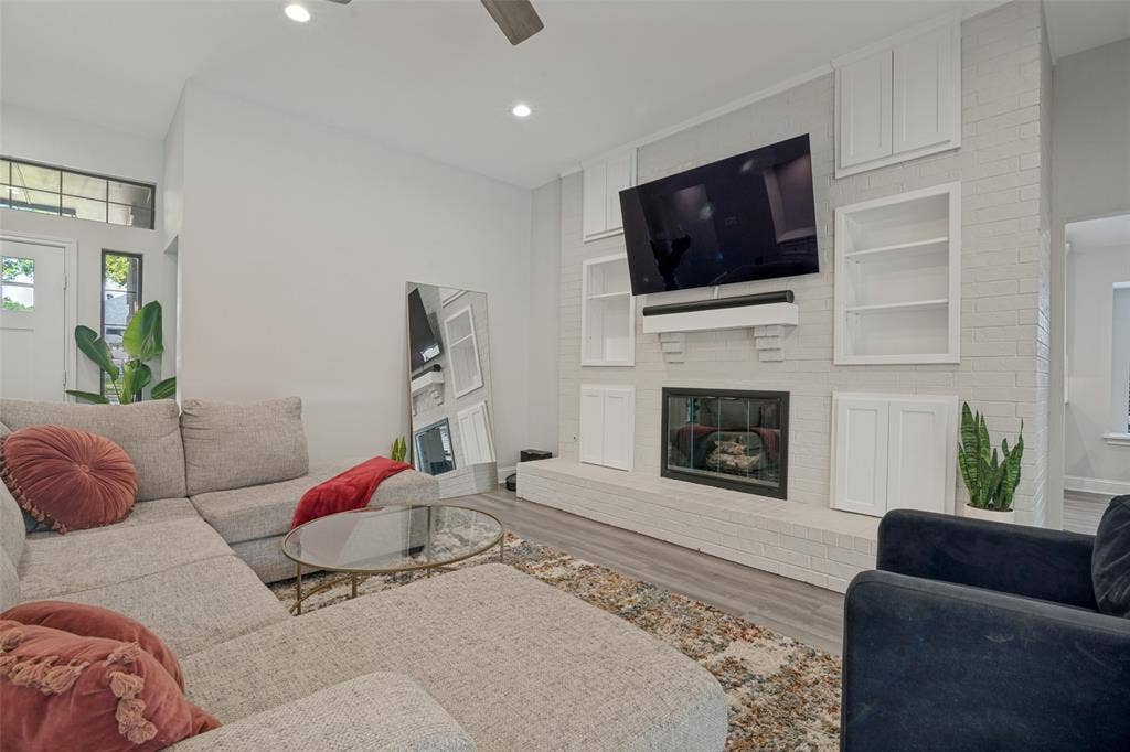 3313 Darion Lane, Plano, TX 75093 3313 Darion Lane, Plano, TX 75093