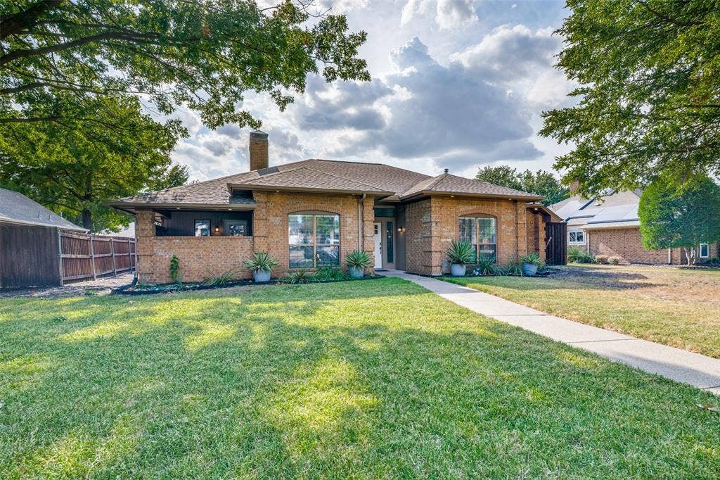 3313 Darion Lane, Plano, TX 75093 Landscaped