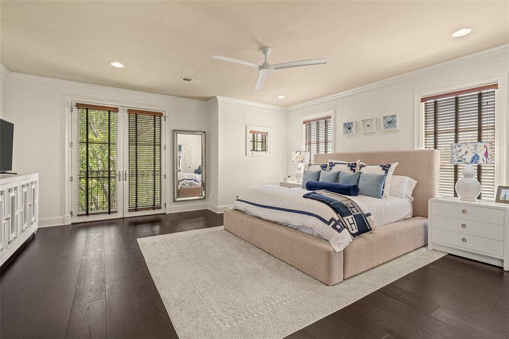 3633 Crestline Road, Fort Worth, TX 76107 3633 Crestline Road, Fort Worth, TX 76107