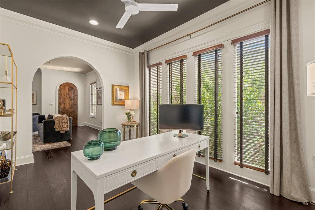 3633 Crestline Road, Fort Worth, TX 76107 3633 Crestline Road, Fort Worth, TX 76107