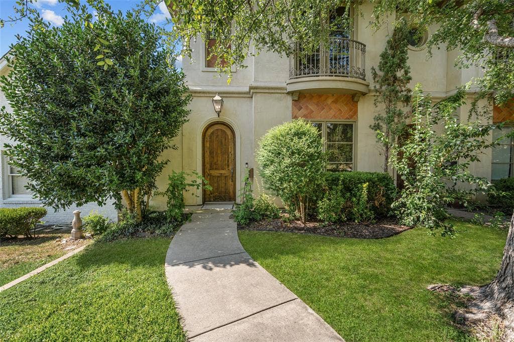 3633 Crestline Road, Fort Worth, TX 76107 3633 Crestline Road, Fort Worth, TX 76107