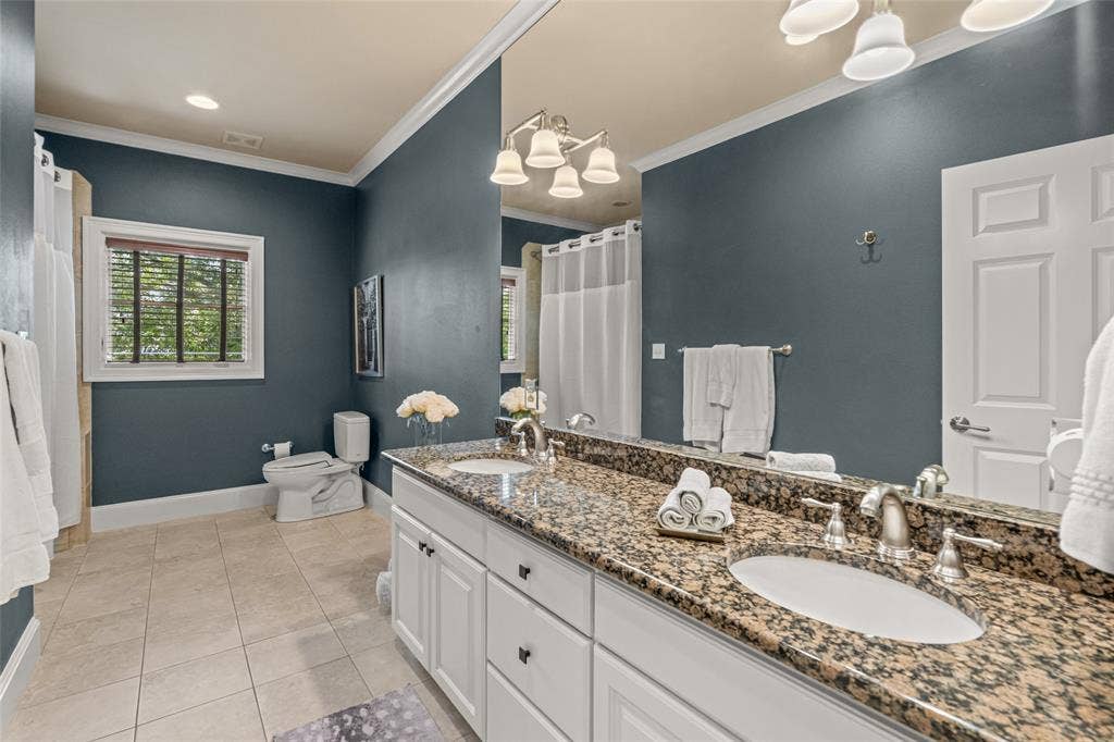 3633 Crestline Road, Fort Worth, TX 76107 3633 Crestline Road, Fort Worth, TX 76107