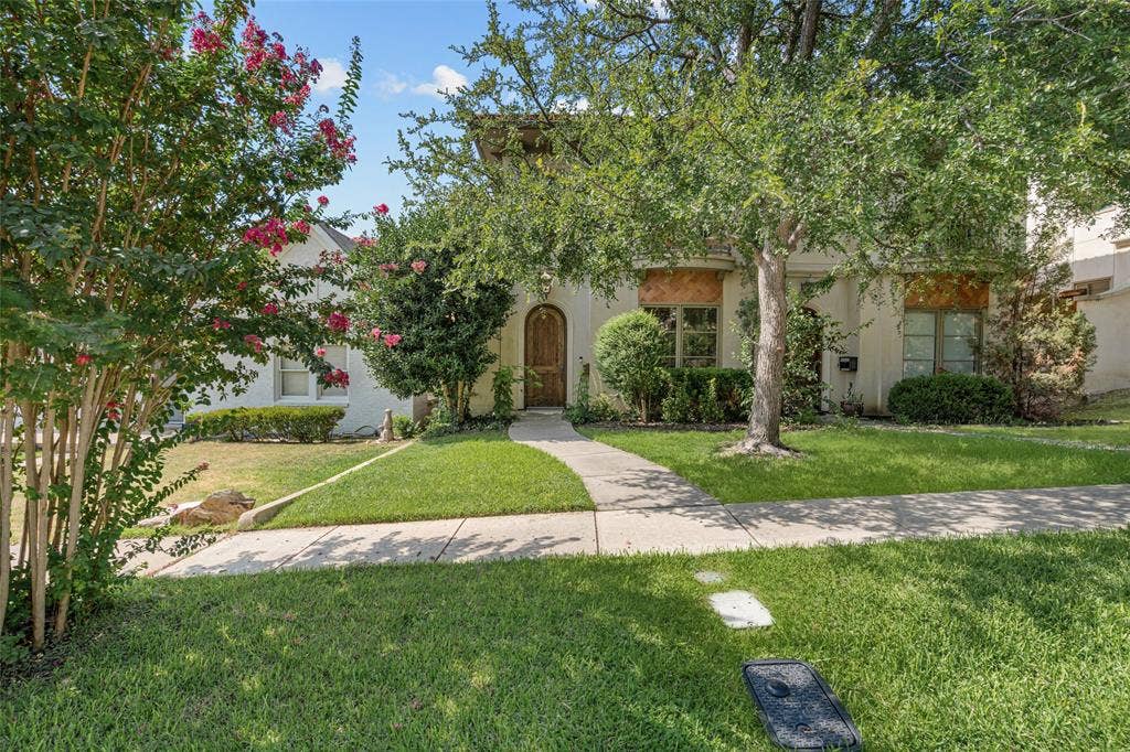 3633 Crestline Road, Fort Worth, TX 76107 3633 Crestline Road, Fort Worth, TX 76107